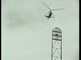 Autogiro vliegtuig landt in het stadion